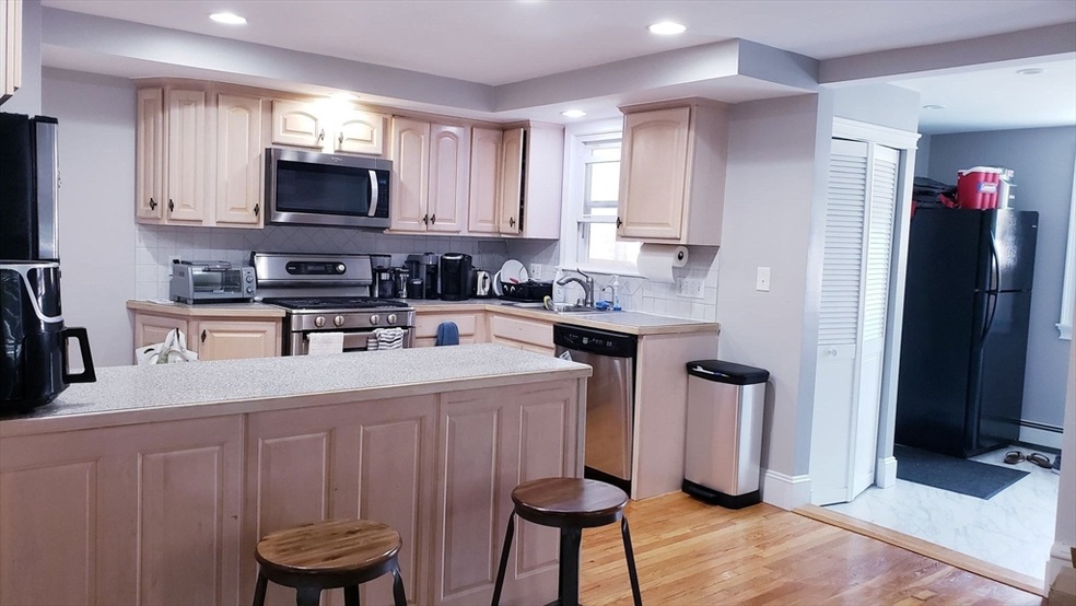 48 Saybrook St unit U, Brighton, MA 02135 - photo 1