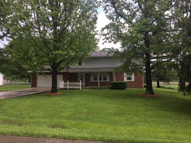 25110 Lawnfield Dr, Circleville, OH 43113 - photo 1