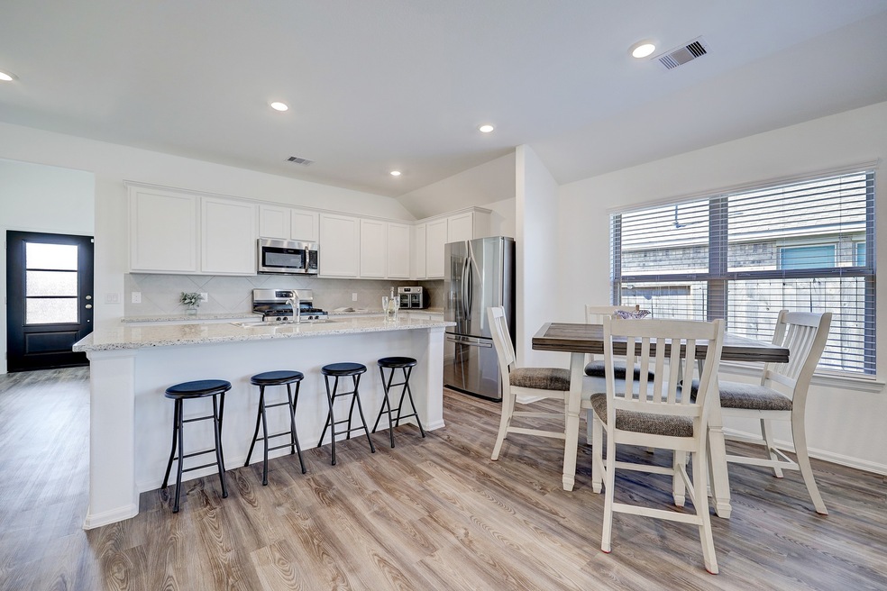 727 Autumn Lake Ln, Magnolia, TX 77354 - photo 1