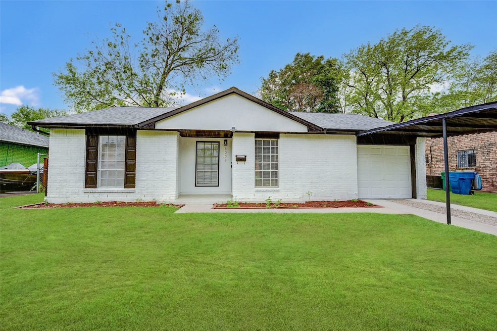 6009 Maywood Dr, Houston, TX 77053 - photo 1