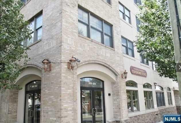 380-382 Anderson Ave unit C3, Cliffside Park, NJ 07010 - photo 1