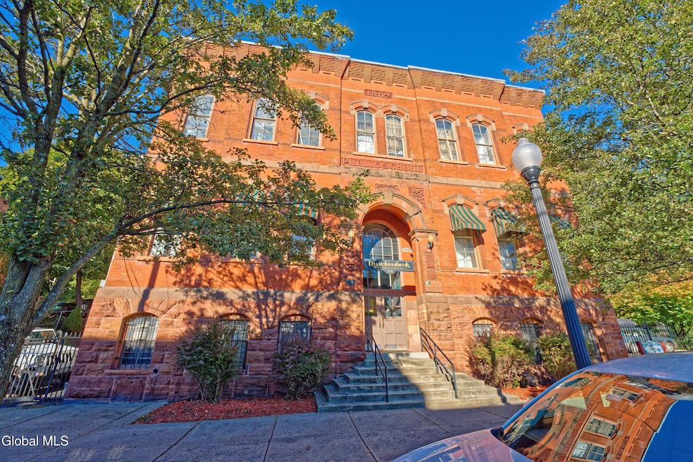 For Sale $172,000 • Co-Listing Agent