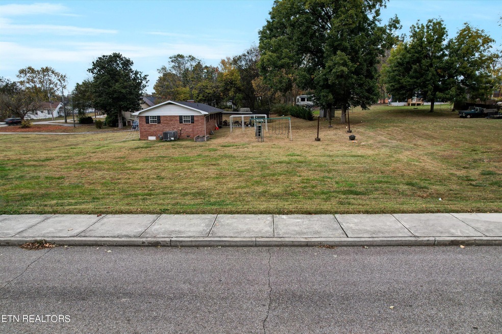 1809 Kittrell Ave, Maryville, TN 37804 MLS 1244368