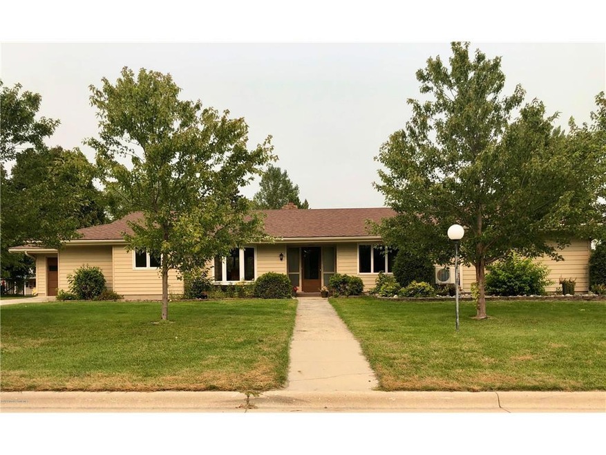 306 Cedar Ave.