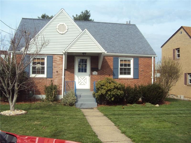 Terrific level lot both front and back.