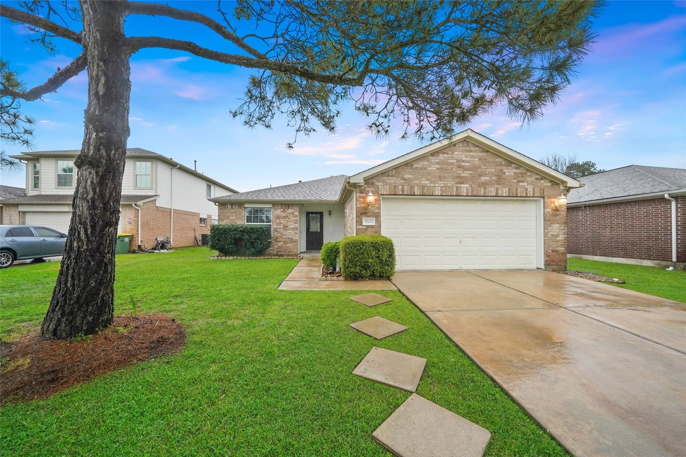 5503 Jefferson St, Pearland, TX 77584 - photo 1