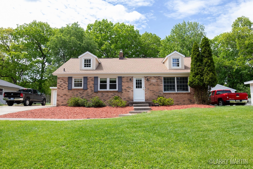 2153 Greenview Ct-2