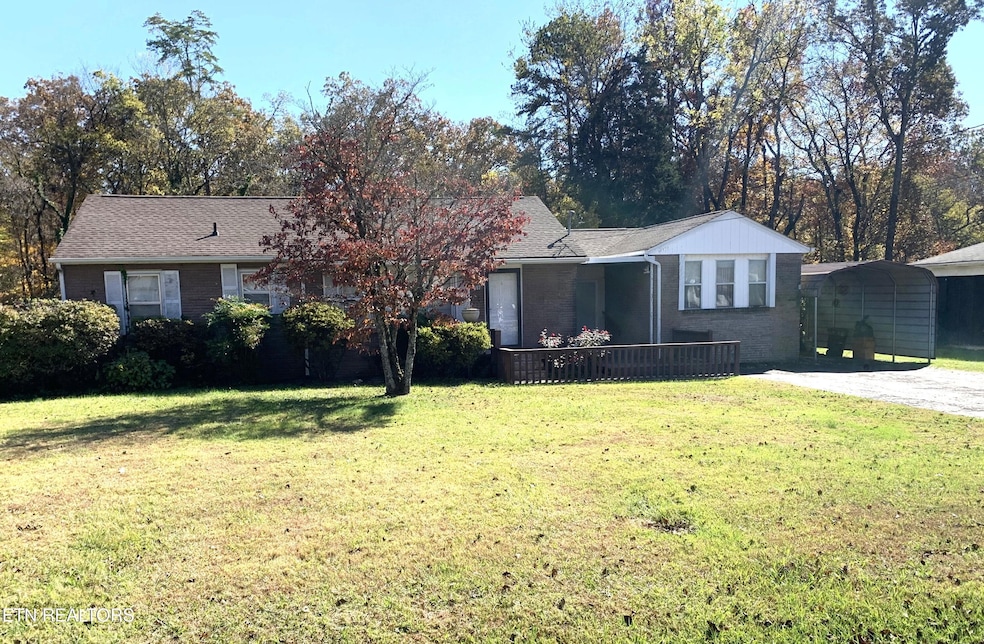 107 Woodlawn Dr, Kingston, TN 37763 - photo 1