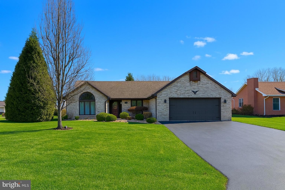 11028 Ramblewood Dr NW, Cumberland, MD 21502 - photo 1