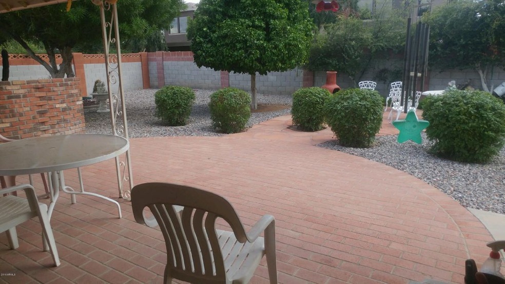 Back Patio (2)