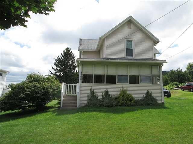 Exterior Front VINYL SIDING, ENCLOSED PORCH