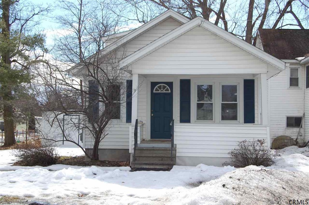 9 Wisconsin Ave, Rensselaer, NY 12144 - photo 1