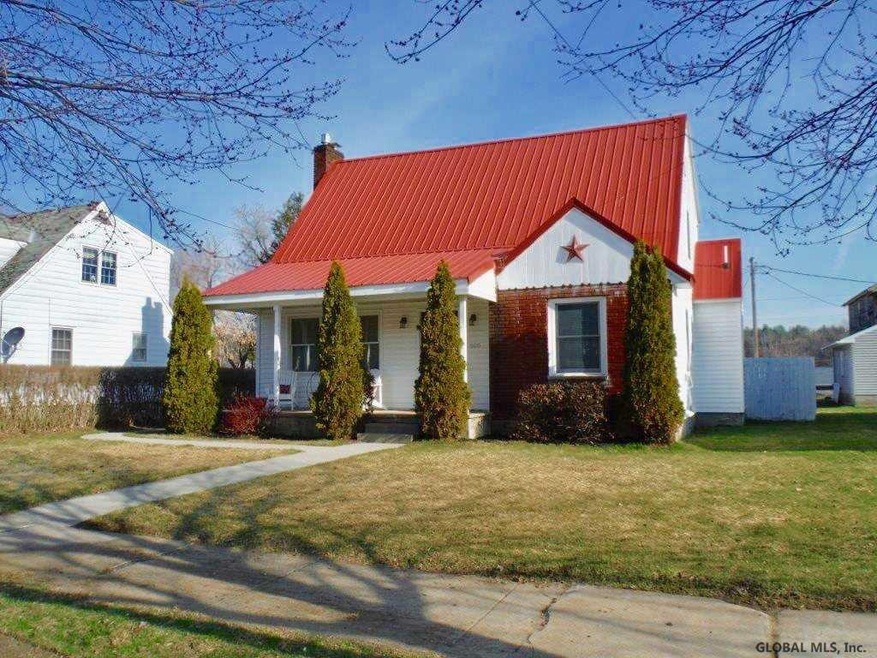 605 Palmer Ave, Corinth, NY 12822 - photo 1