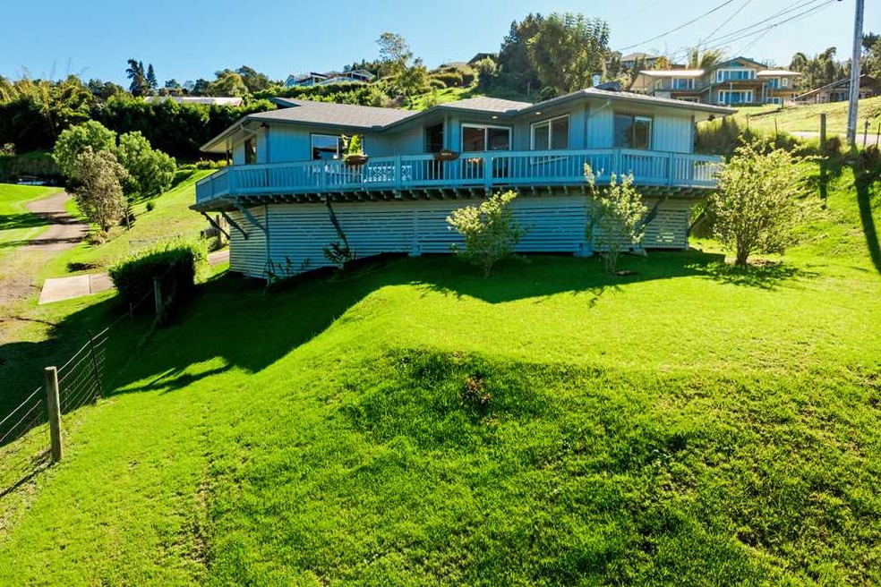 15247 Haleakala Hwy unit A, Kula, HI 96790 - photo 1