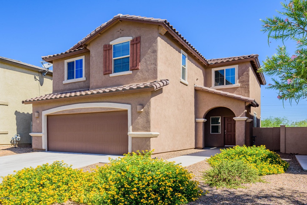 001 - 672 W. Calle Capotasto