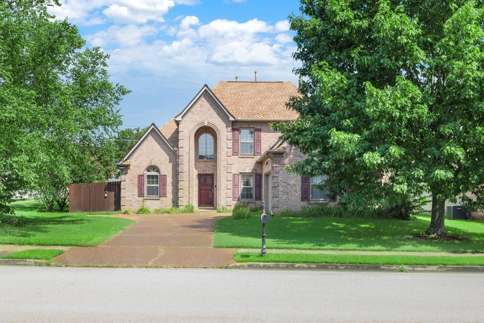 View of front of home with a front lawn