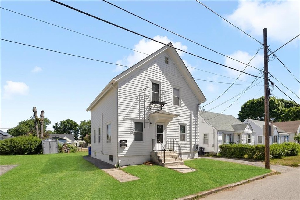 44 Foster St unit 2, Pawtucket, RI 02861 - photo 1