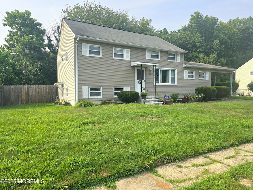 Pending $475,000 • Co-Listing Agent