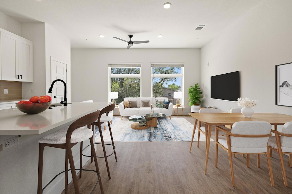 For Sale $349,900 • Co-Listing Agent