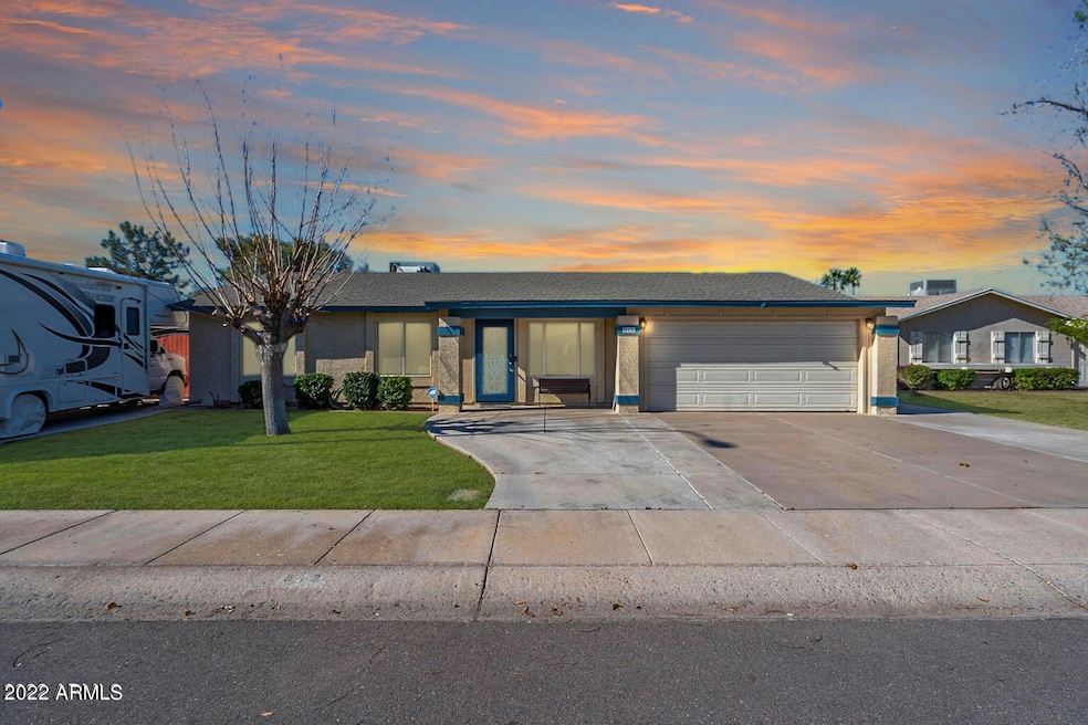 512 N Entrada St, Chandler, AZ 85226 - photo 1