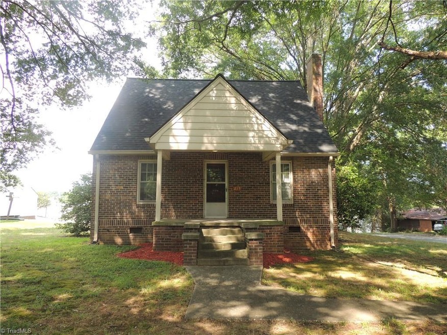 213 Coleridge Rd, Ramseur, NC 27316 - photo 1