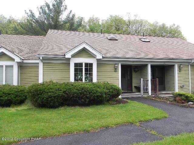47 Village Dr, Stroudsburg, PA 18360 - photo 1