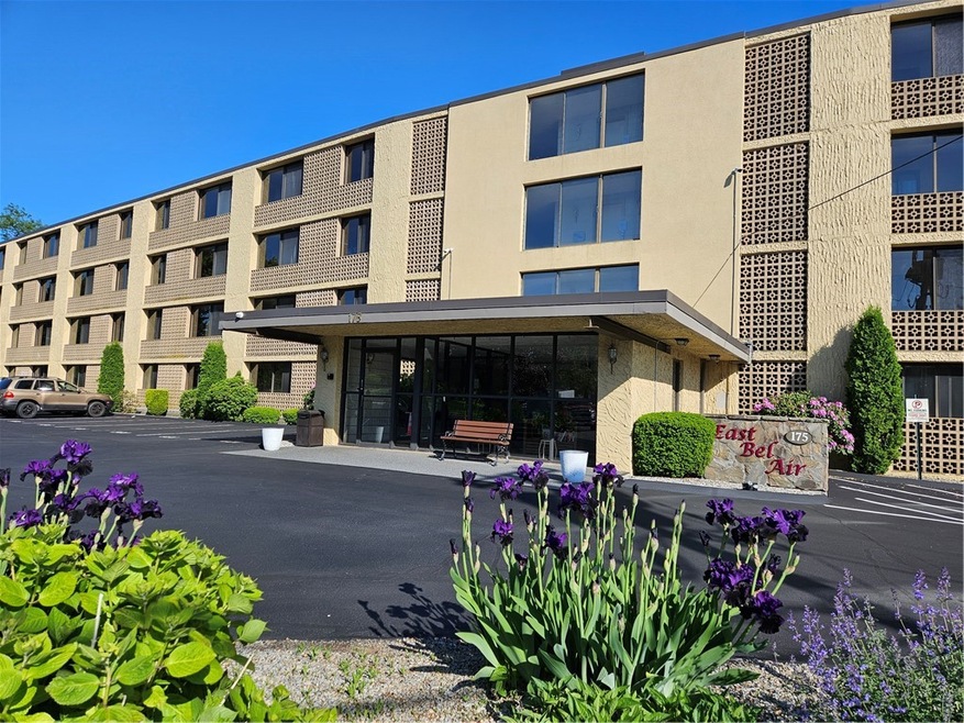 175 Hoffman Ave unit 106, Cranston, RI 02920 - photo 1