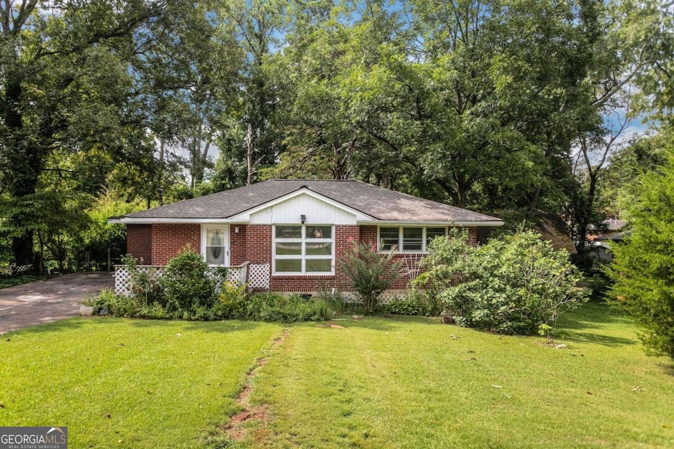 1129 Lloyd Dr, Forest Park, GA 30297 - photo 1