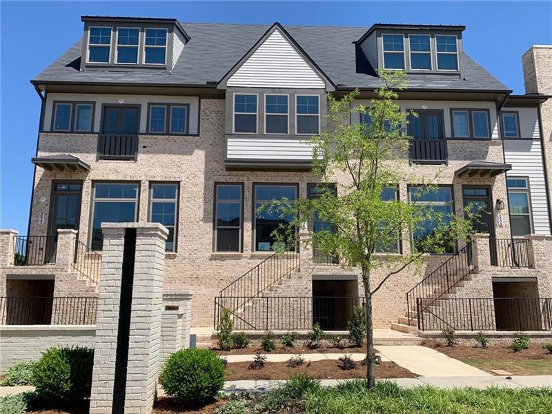 Beautiful view of the front of your home. Unit 7 i