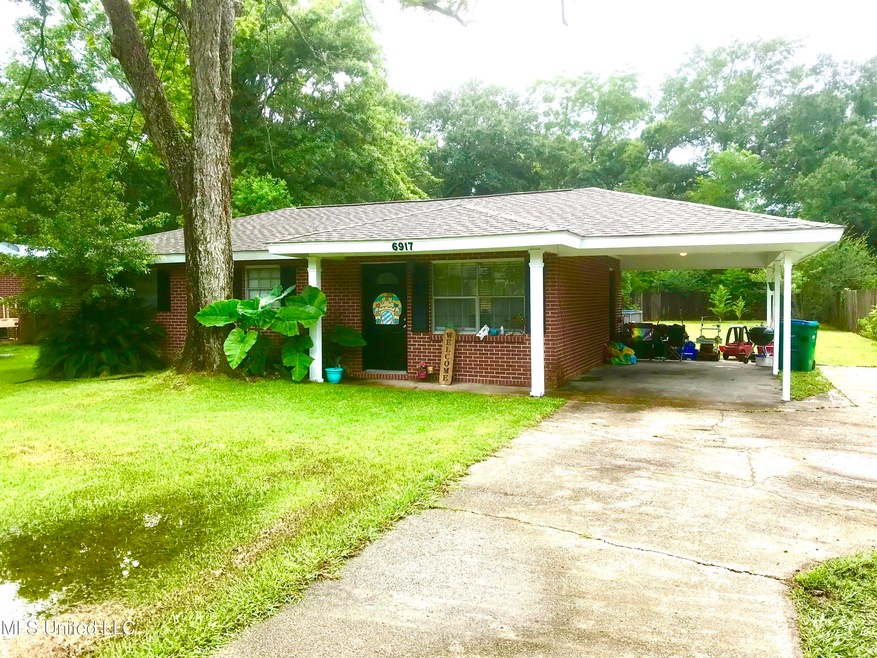 6917 Barnes Rd, Moss Point, MS 39563 - photo 1