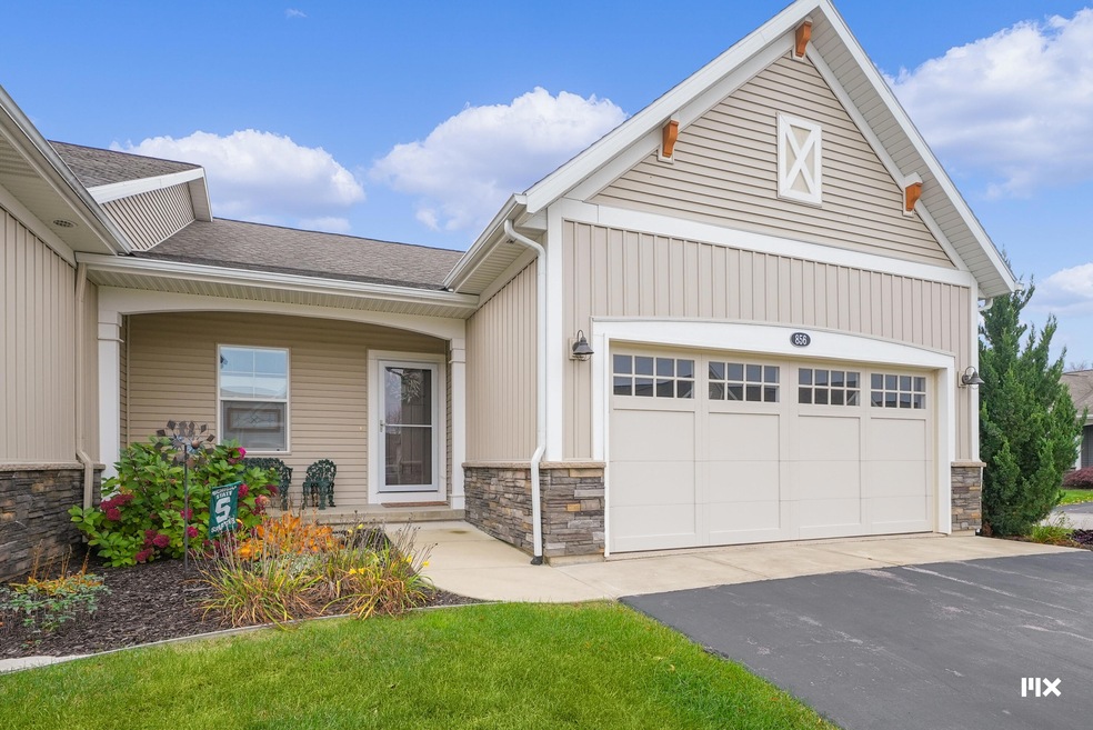 856 S Center Park Dr SW unit 26, Byron Center, MI 49315 - photo 1