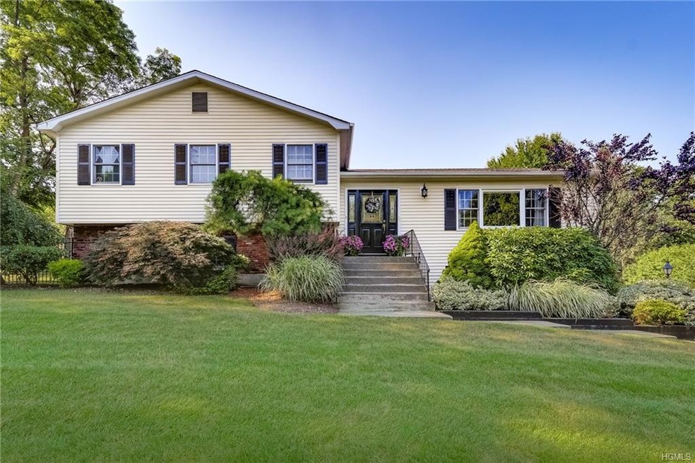 5 Ossman Dr, Pomona, NY 10970 - photo 1