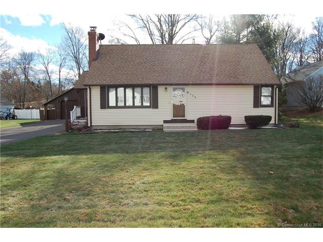 Vinyl sided 3 bedroom, 1 1/2 bath, nice neighborho