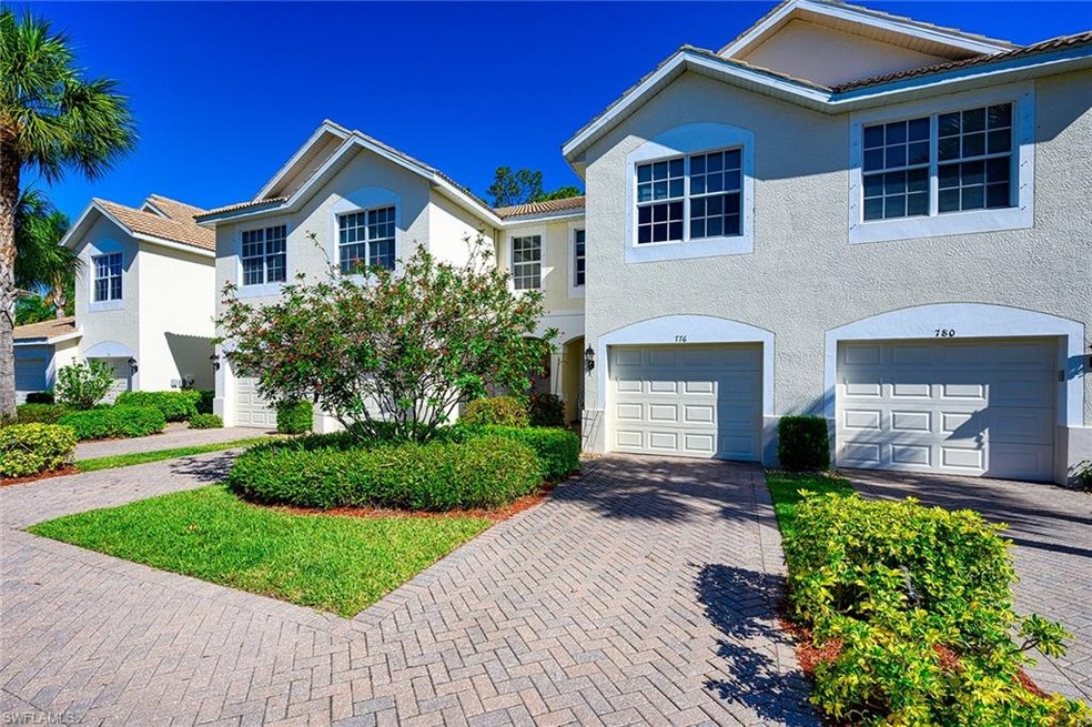 WELL MAINTAINED AND LANDSCAPED PROPERTY HERE IN THE STRATFORD PLACE