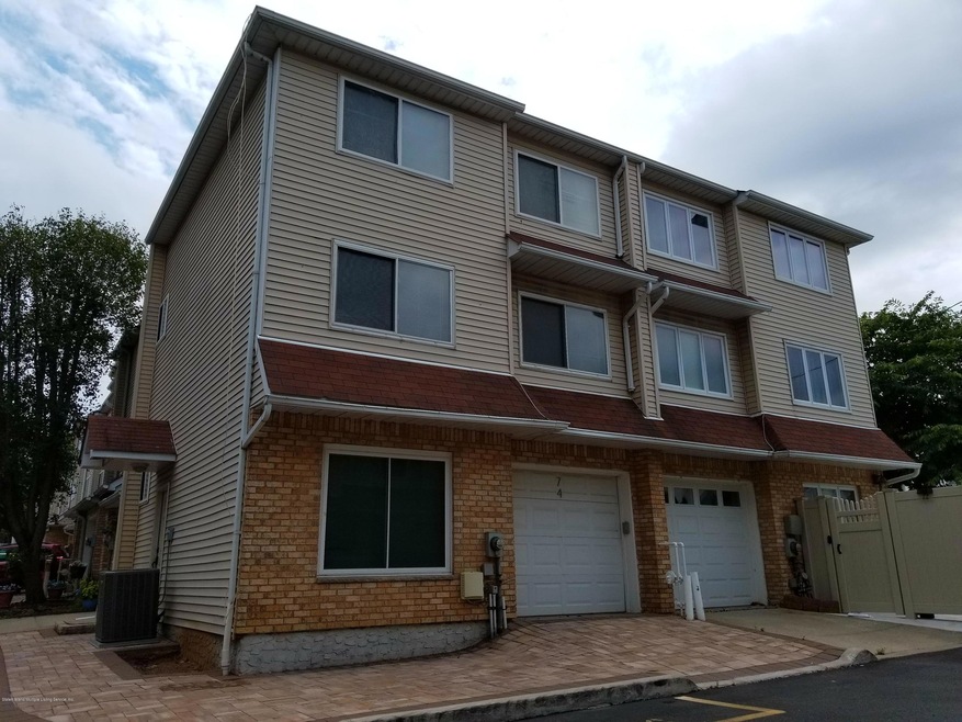 74 Ashley Ln, Staten Island, NY 10309 - photo 1