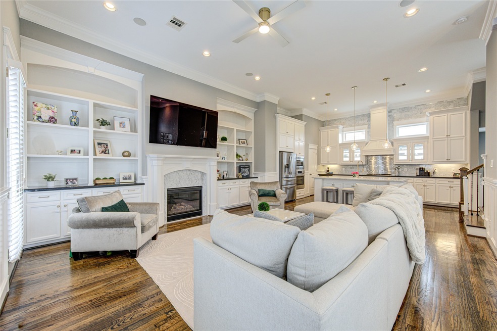 609 Rutland St unit D, Houston, TX 77007 - photo 1