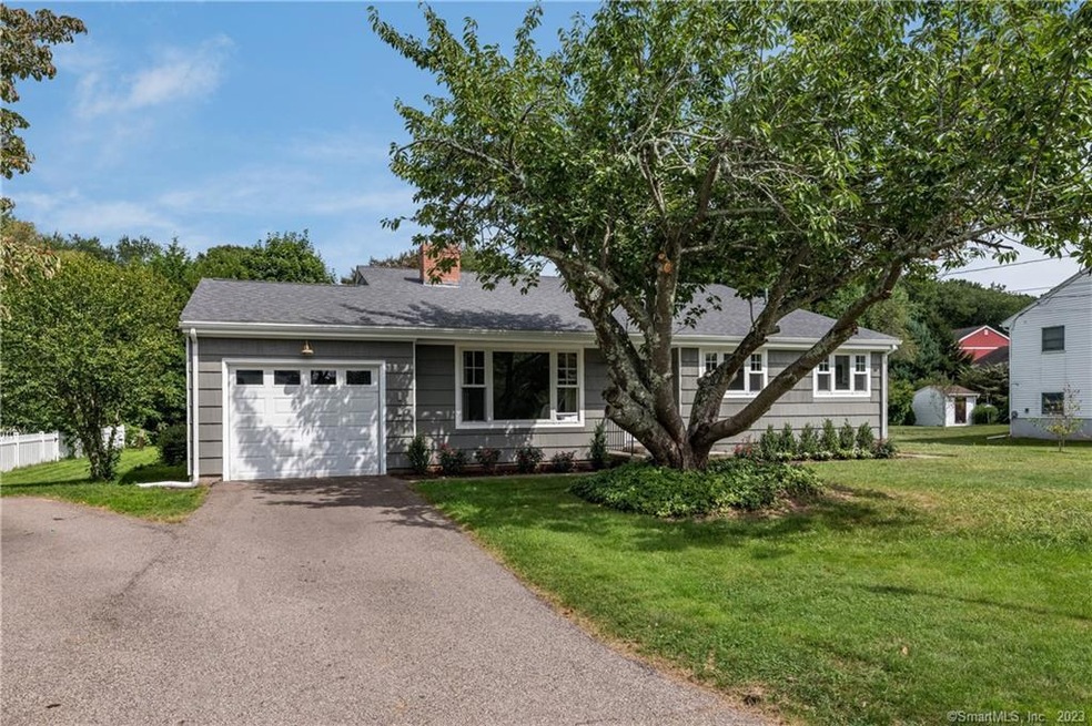 8 Benjamin Rd, Mystic, CT 06355 - photo 1