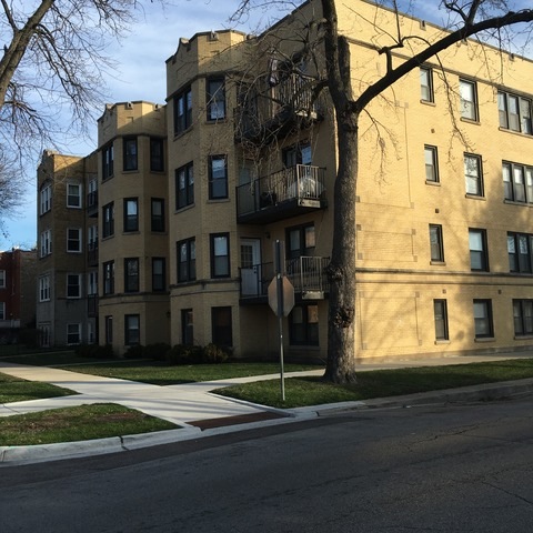 2820 W Arthur Ave unit 3, Chicago, IL 60645 - photo 1