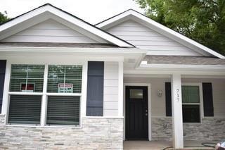 717 N Rusk Ave, Denison, TX 75020 - photo 1