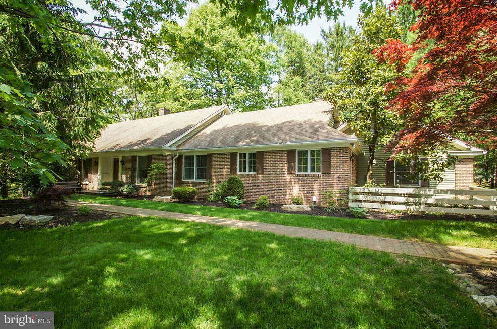 9 Hessian Blvd, Reading, PA 19607 - photo 1