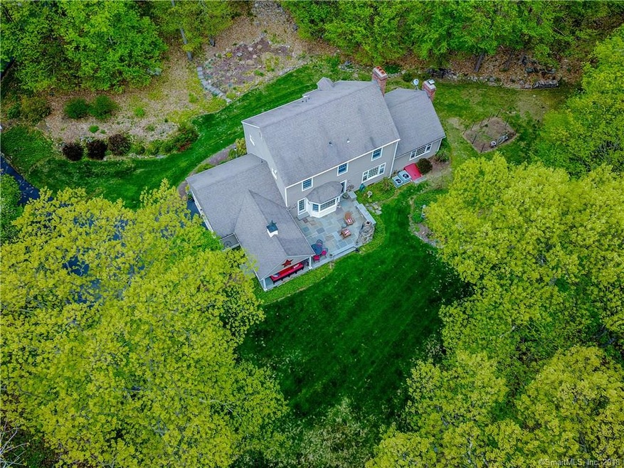 127 Old West Mountain Rd, Ridgefield, CT 06877 - photo 1