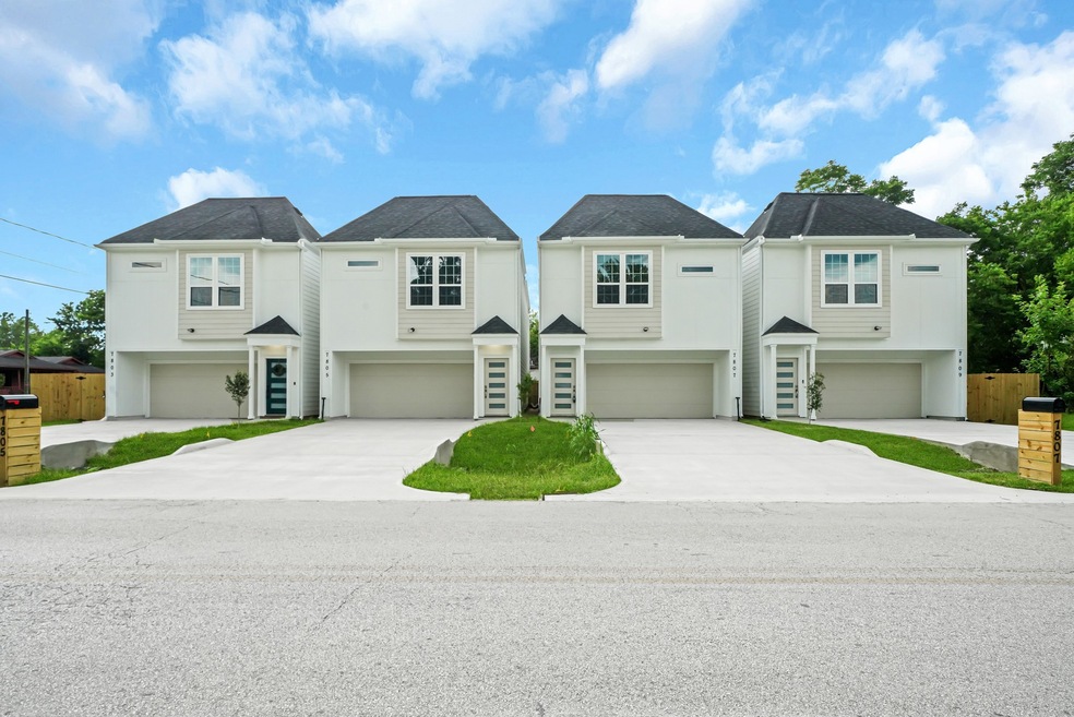 7807 Lawn St, Houston, TX 77088 - photo 1