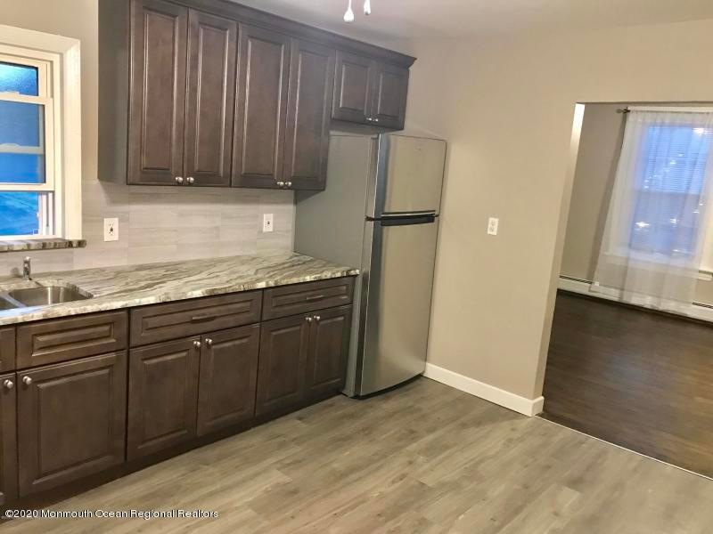 81 Broad St, Keyport, NJ 07735 - photo 1