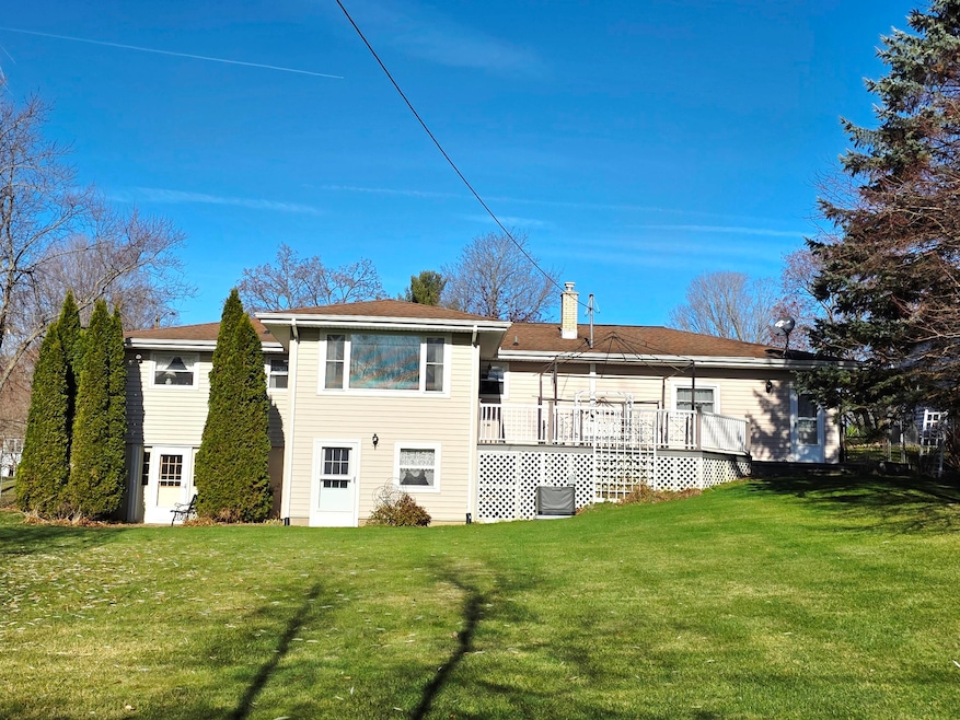 44 Leroy St, Hillsdale, MI 49242 - photo 1