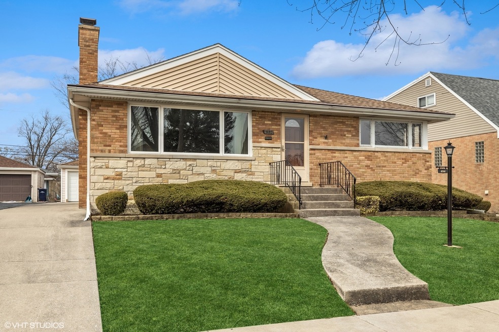 1422 Mandel Ave, Westchester, IL 60154