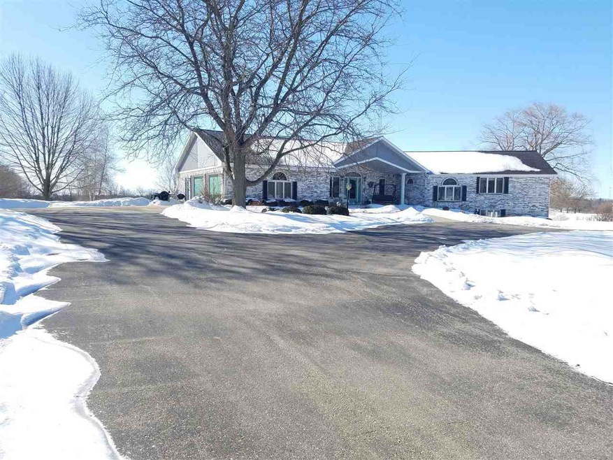 15337 W Elmer Rd, Evansville, WI 53536 - photo 1