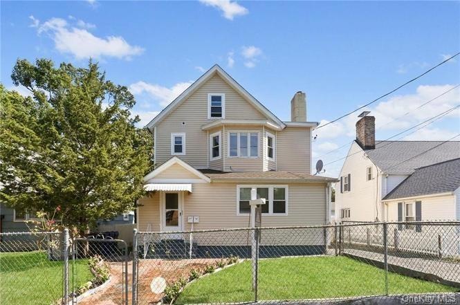 12 Elmwood Ave unit 1, Norwalk, CT 06854 - photo 1