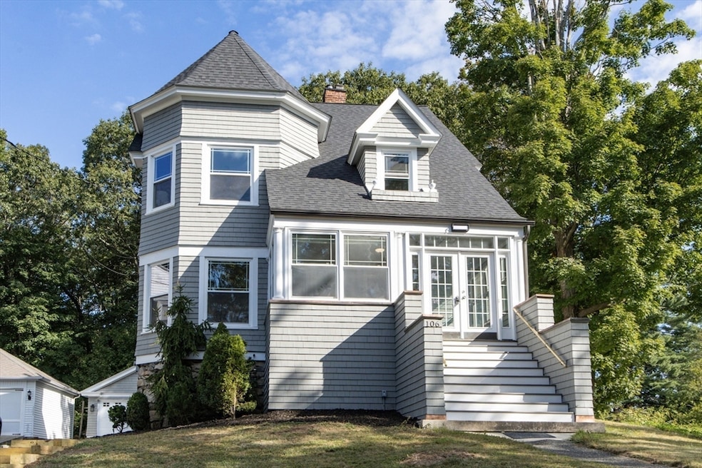 For Sale $699,000 • Co-Listing Agent