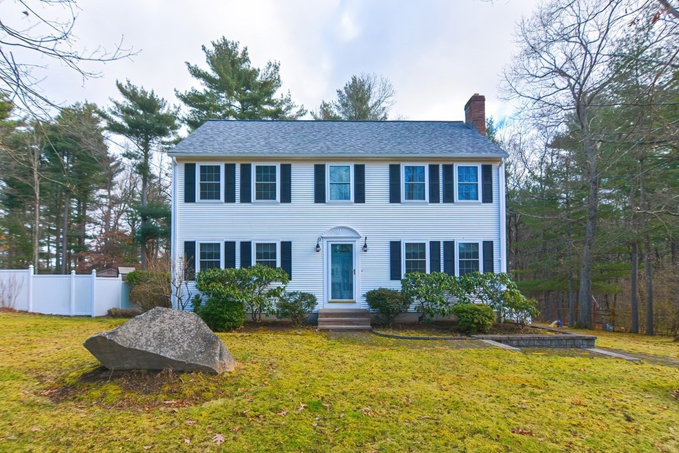 19 Short St, Franklin, MA 02038 - photo 1