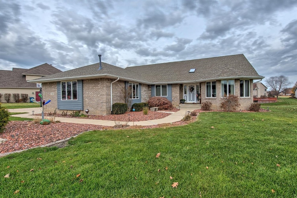 7196 E 107th Ct, Crown Point, IN 46307 - photo 1